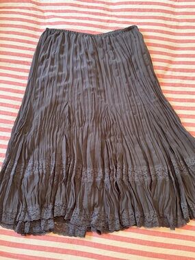 Brown Pleated Lace Hem Women's Skirt